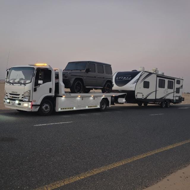 SUV and caravan transport